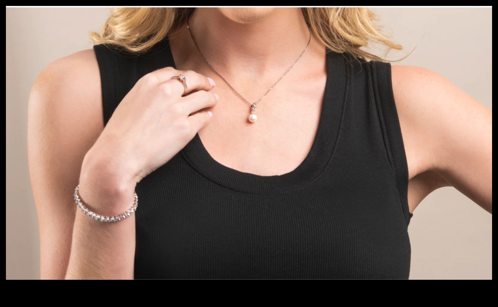 Eleganța a redefinit o colecție curată de brățări care vorbesc volume 2 Eleganță redefinită: brățări care vorbesc volume