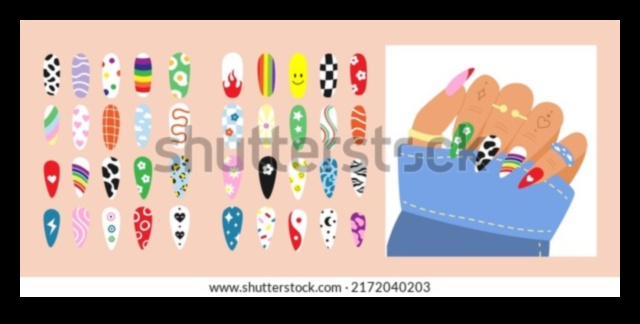 Impresii de cerneală: Elevate Style with Miniature Finger Art