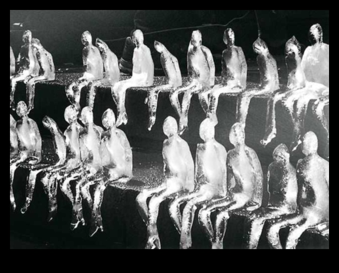 Frumusețe efemeră: Capturarea momentelor în arta corporală expresivă