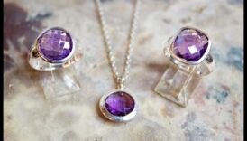 Amethyst Allure: delectează-te cu Majestatea și rafinamentul violet