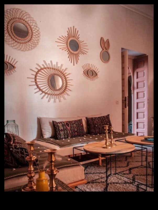 Decor marocan pentru sufragerie cu textile bogate