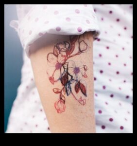 Înflorire florală: frumusețe înfloritoare în arta tatuajelor