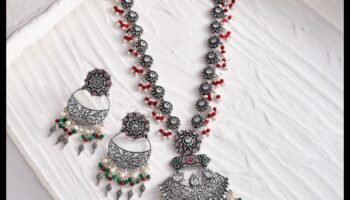 Ornamente opulente: împodobește-te cu setul nostru de bijuterii ornate