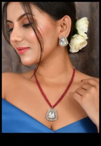 Radiant Reverie: visează în splendoare radiantă cu selecția noastră de choker