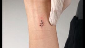 Wrist Chronicles: Dezvăluirea frumuseții artei tatuajelor minuscule